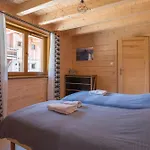 Chalet Large For 10 With Beautiful Garden *