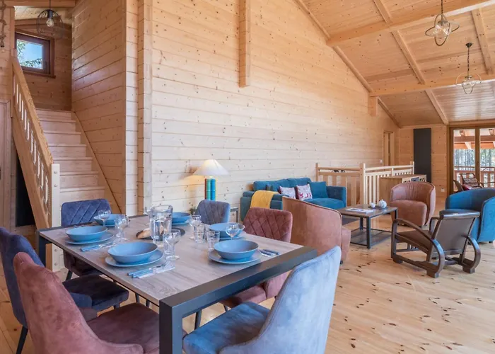 Large For 10 With Beautiful Garden Chamonix